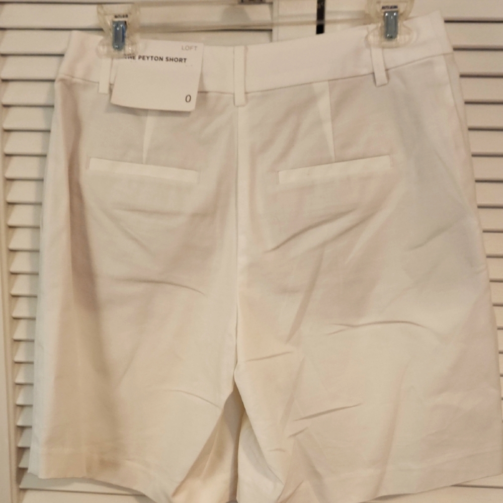 LOFT NWT White Pleared Front Shorts